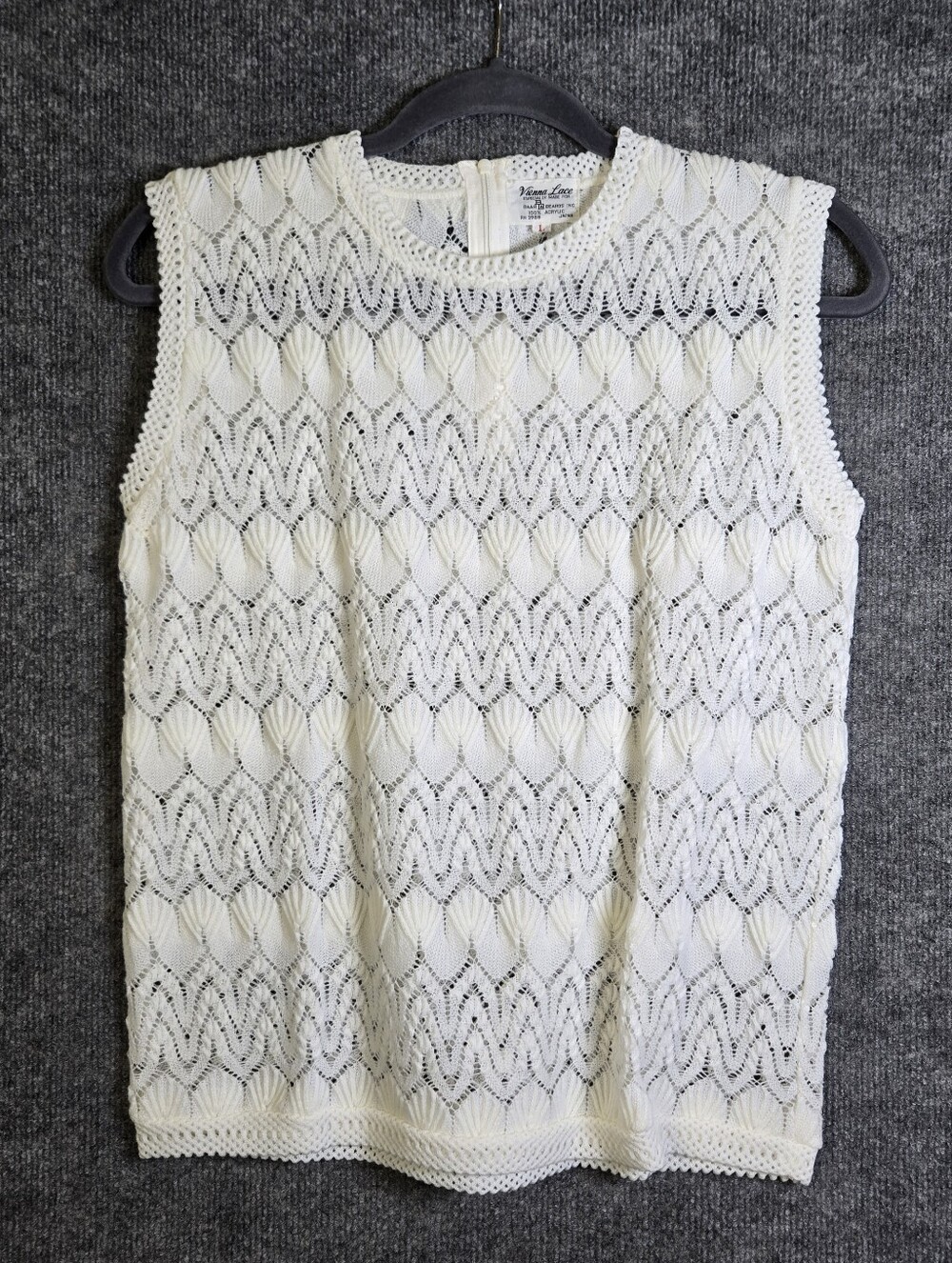Vintage Vienna Lace Sweater Womens L White Crochet Shells Sleeveless Ethereal